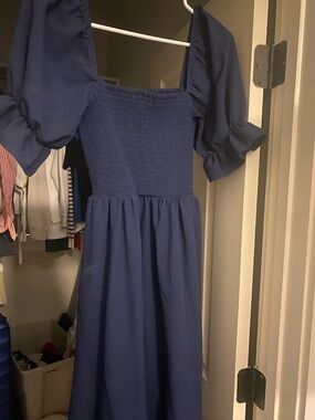 Women’s Long Navy Blue Smocked Bodice Puff Sleeve Dress